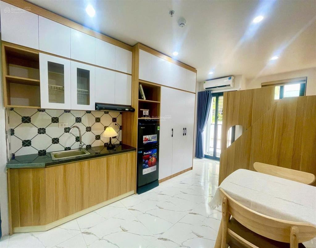 Bán nhà căn hộ dịch vụ cầu giấy 8 tầng thang máy, doanh thu gần 1 tỷ mỗi năm giá 24 tỷ