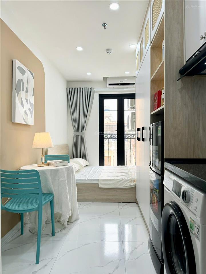 Cần bán tòa nhà 7 tầng thang máy trung tâm quận cầu giấy siêu phẩm dòng tiền đẹp nhất giá 20,9 tỷ.