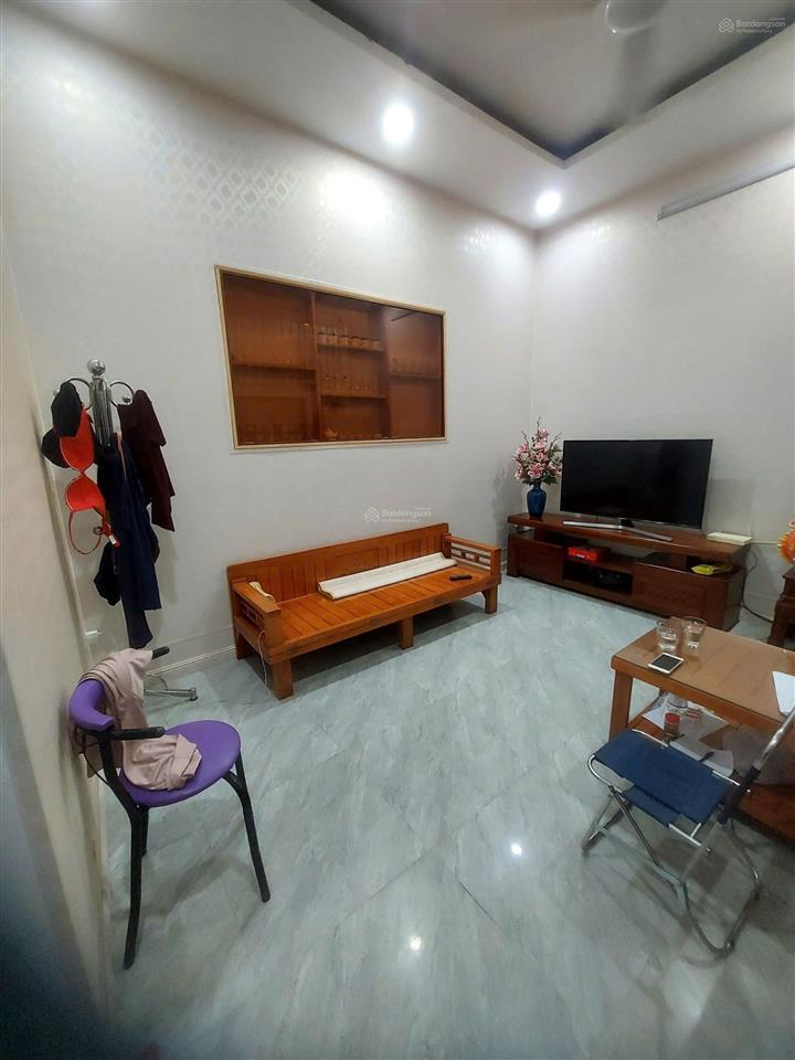 Bán nhà 3 tầng trung tâm quận hai bà trưng phố minh khai giá nhỉnh 4 tỷ.