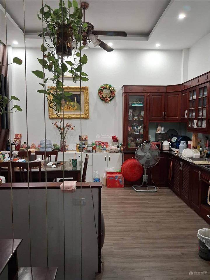 Cần bán gấp tòa nhà mặt phố võ văn dũng, đống đa, view hồ hoàng cầu 9 tầng thang máy, giá 38 tỷ