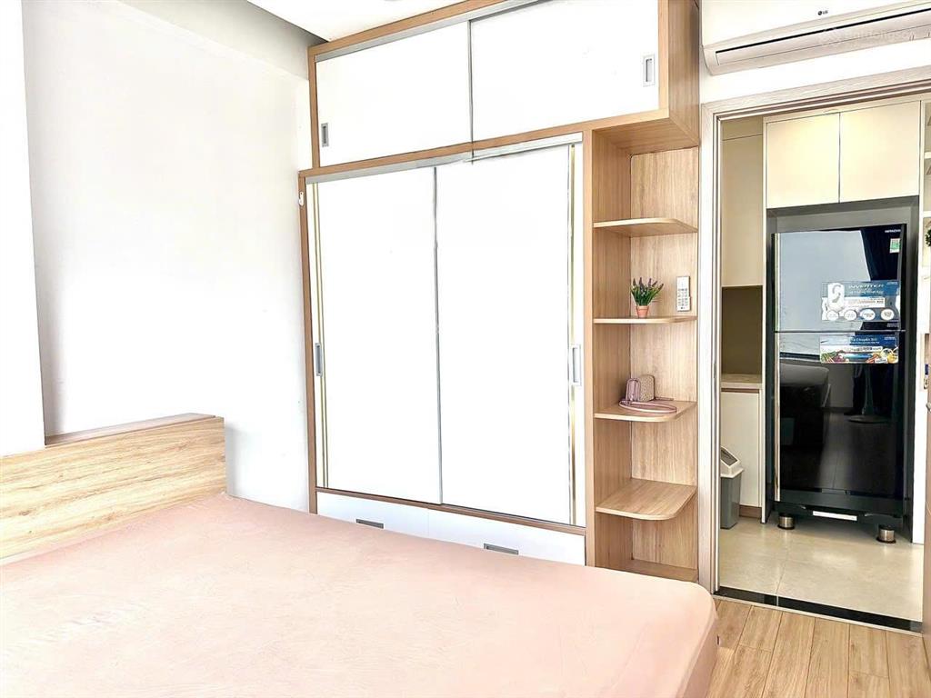Mr.trung  cần bán ch new city 2pn  2wc dt 62m2, view sân vườn full nội thất. chỉ 6.4 tỷ all in