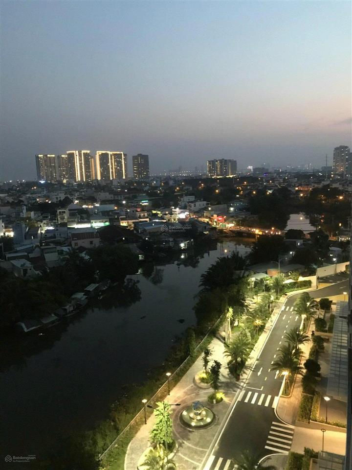 Mr. trung  bán gấp ch d'lusso 2pn  2wc 68m2, view hồ bơi, nội thất cđt. chỉ 5.9 tỷ bao thuế phí