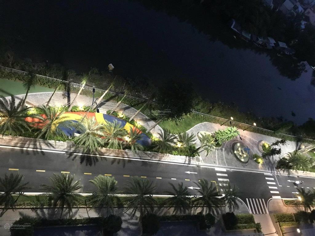 Mr. trung  bán gấp ch d'lusso 2pn  2wc 68m2, view hồ bơi, nội thất cđt. chỉ 5.9 tỷ bao thuế phí