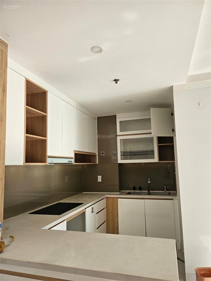 Mr. trung  bán new city 3pn 2wc 86m2 full nội thất, view hồ bơi, hướng đông nam mát mẻ. chỉ 7,9 tỷ