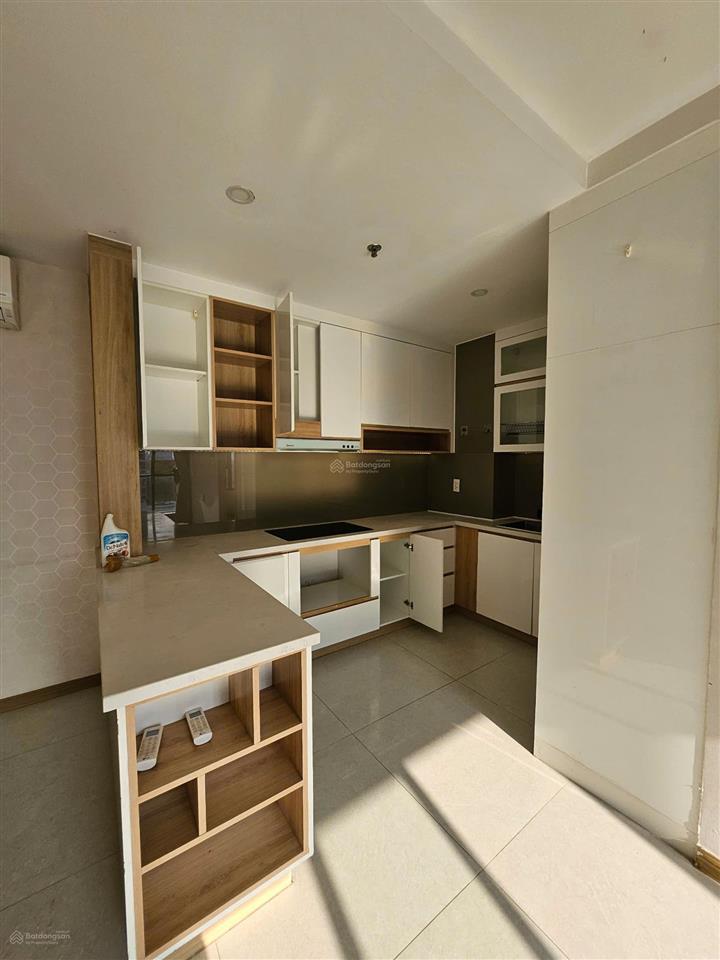 Mr. trung  bán new city 3pn 2wc 86m2 full nội thất, view hồ bơi, hướng đông nam mát mẻ. chỉ 7,9 tỷ
