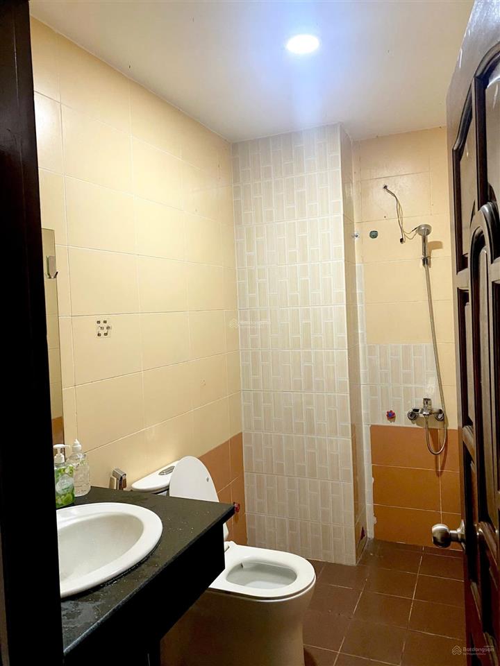 Mr. trung  cho thuê nhà nguyên căn nguyễn hoàng, quận 2. có hầm + 1trệt 3lầu (4x20). chỉ 39 triệu