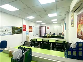 Mr. trung  cho thuê nhà nguyên căn nguyễn hoàng, quận 2. có hầm + 1trệt 3lầu (4x20). chỉ 39 triệu