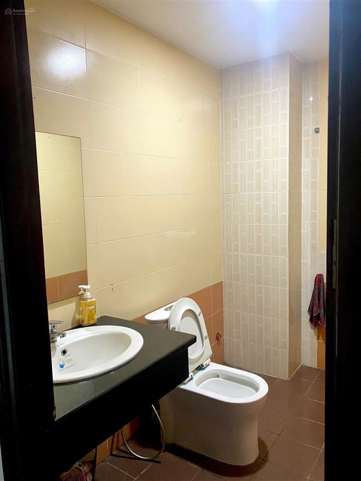 Mr. trung  cho thuê nhà nguyên căn nguyễn hoàng, quận 2. có hầm + 1trệt 3lầu (4x20). chỉ 39 triệu