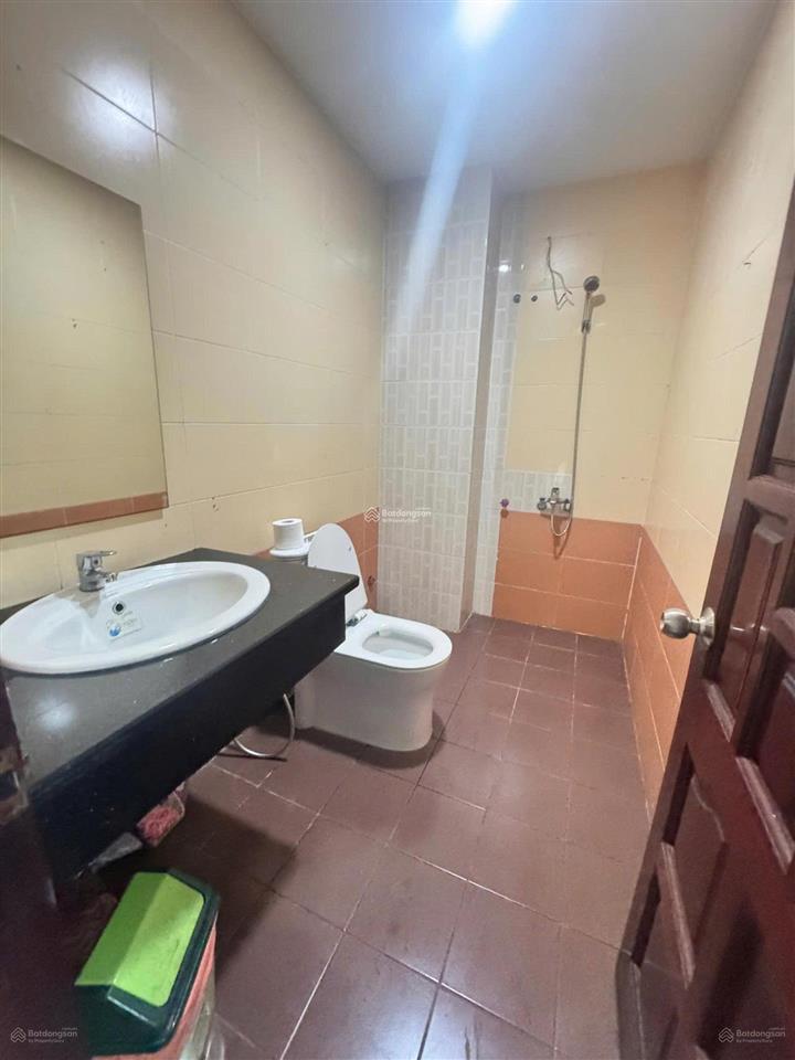 Mr. trung  cho thuê nhà nguyên căn nguyễn hoàng, quận 2. có hầm + 1trệt 3lầu (4x20). chỉ 39 triệu