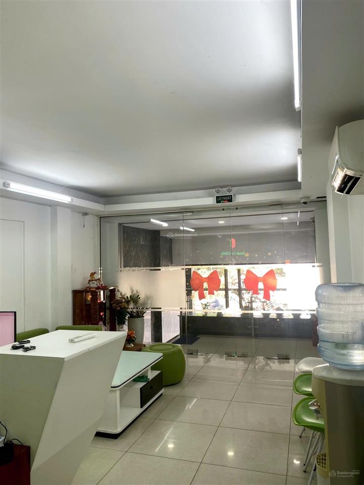 Mr. trung  cho thuê nhà nguyên căn nguyễn hoàng, quận 2. có hầm + 1trệt 3lầu (4x20). chỉ 39 triệu