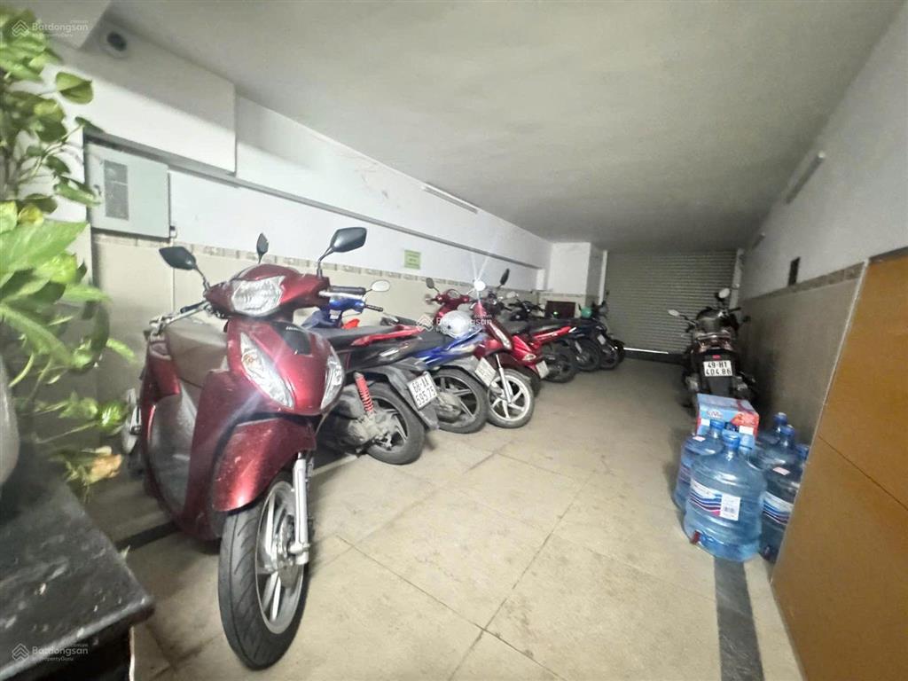 Mr. trung  cho thuê nhà nguyên căn nguyễn hoàng, quận 2. có hầm + 1trệt 3lầu (4x20). chỉ 39 triệu