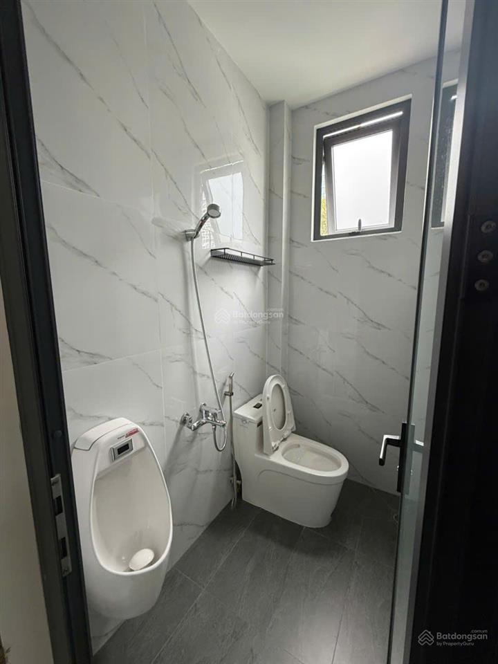Mr. trung cho thuê văn phòng 100m2 giá tốt 18 triệu/tháng. tại đường tạ hiện, thạnh mỹ lợi quận 2