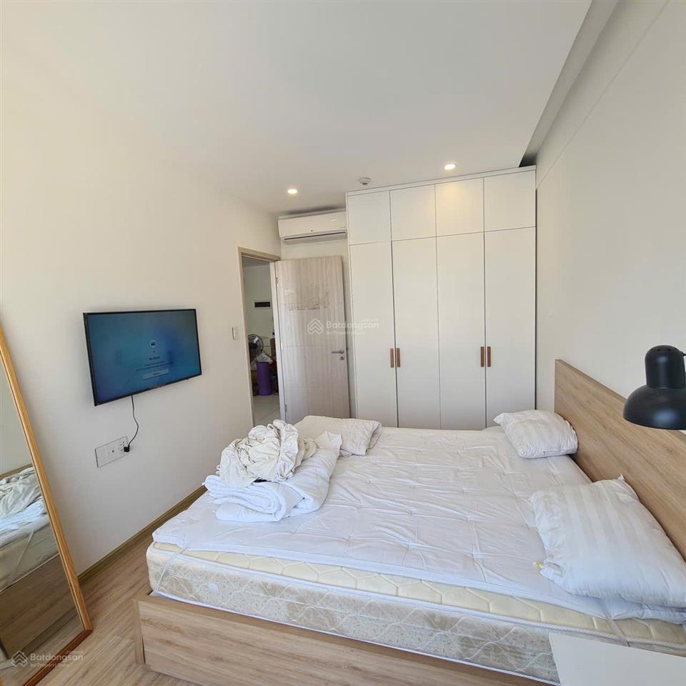 Mr. uy tín  cần bán ch new city 3pn  2wc dt 102m2, tầng cao view đảo kim cương. chỉ 9,2 tỷ all in