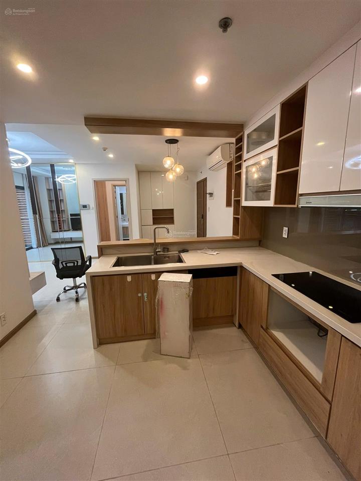 Mr. trung  cần bán căn new city 3pn  2wc. dt 86m² full nội thất, bc đông nam chỉ 8 tỷ all in
