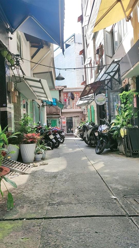 Chính chủ gửi bán gấp căn nhà đường calmette, quận 1, 45m2, 4 tầng, 3pn 3wc, hẻm trước nhà 4m