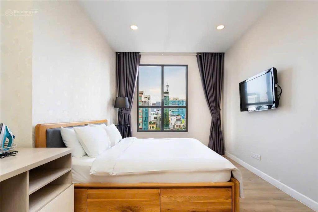 Bán gấp căn hộ botanic tower  110m² 3pn 2wc  tầng cao view đông nam thoáng mát  giá 7,2 tỷ tl