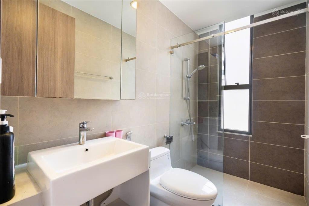 Căn hộ icon 56, bến vân đồn, quận 4, 1 căn duy nhất, 88m2, 3pn, 2wc, tặng full nội thất, shr