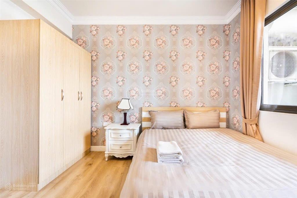 Căn hộ icon 56, bến vân đồn, quận 4, 1 căn duy nhất, 88m2, 3pn, 2wc, tặng full nội thất, shr