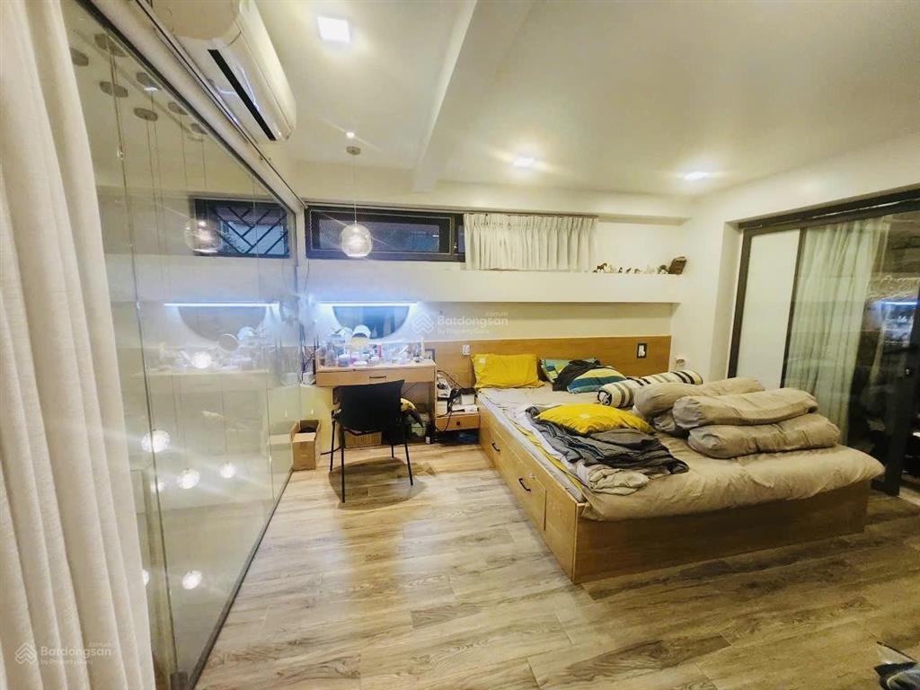 Kẹt vốn kinh doanh nên cần bán gấp, căn hộ chung cư phạm viết chánh, bt 100m2, 3pn, 3wc, giá tốt