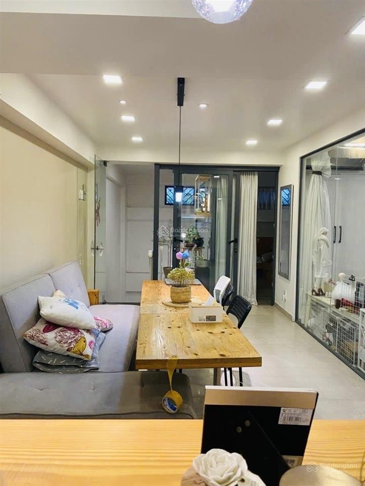 Kẹt vốn kinh doanh nên cần bán gấp, căn hộ chung cư phạm viết chánh, bt 100m2, 3pn, 3wc, giá tốt