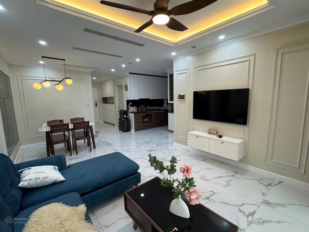 Nhà đẹp cho thuê full đồ giá tốt sunshine city