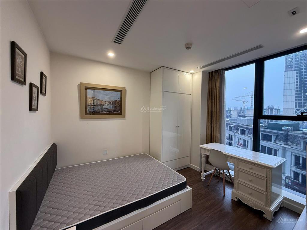 Cho thuê 2 ngủ full đồ 16 triệu/tháng sunshine city vào ở ngay