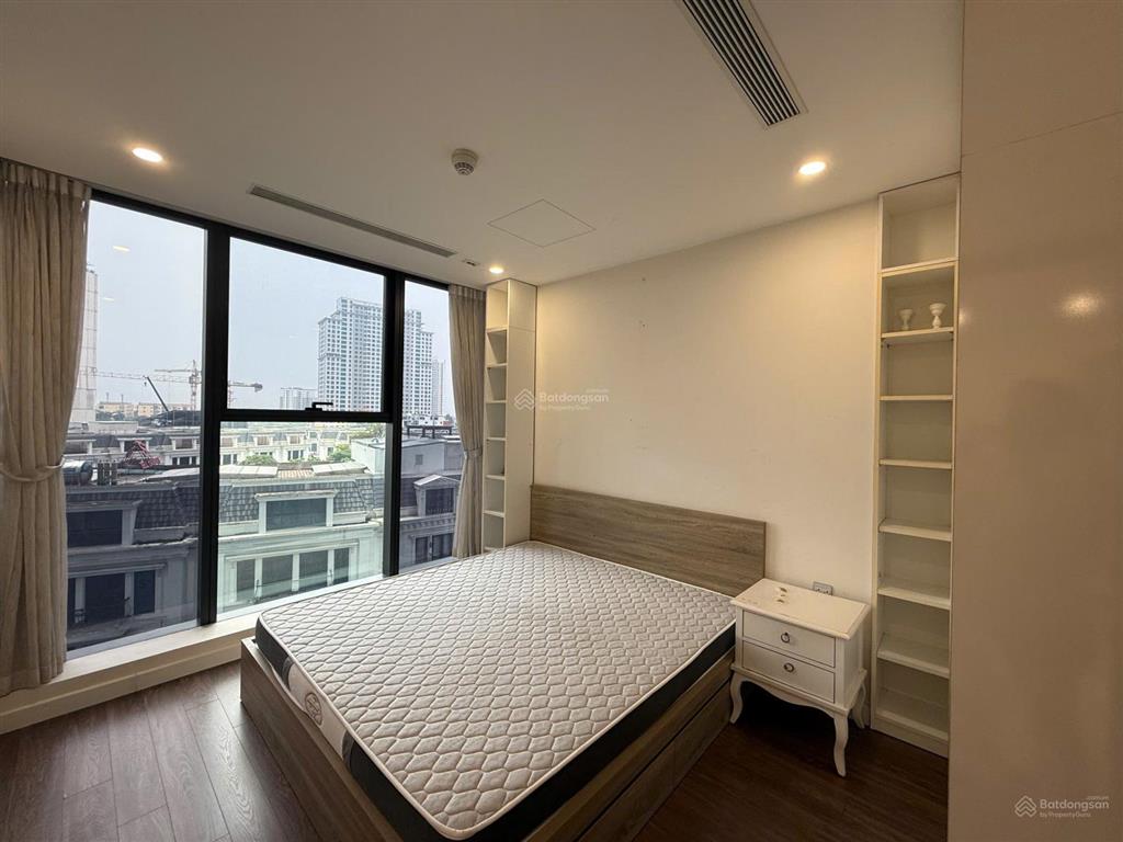 Cho thuê 2 ngủ full đồ 16 triệu/tháng sunshine city vào ở ngay
