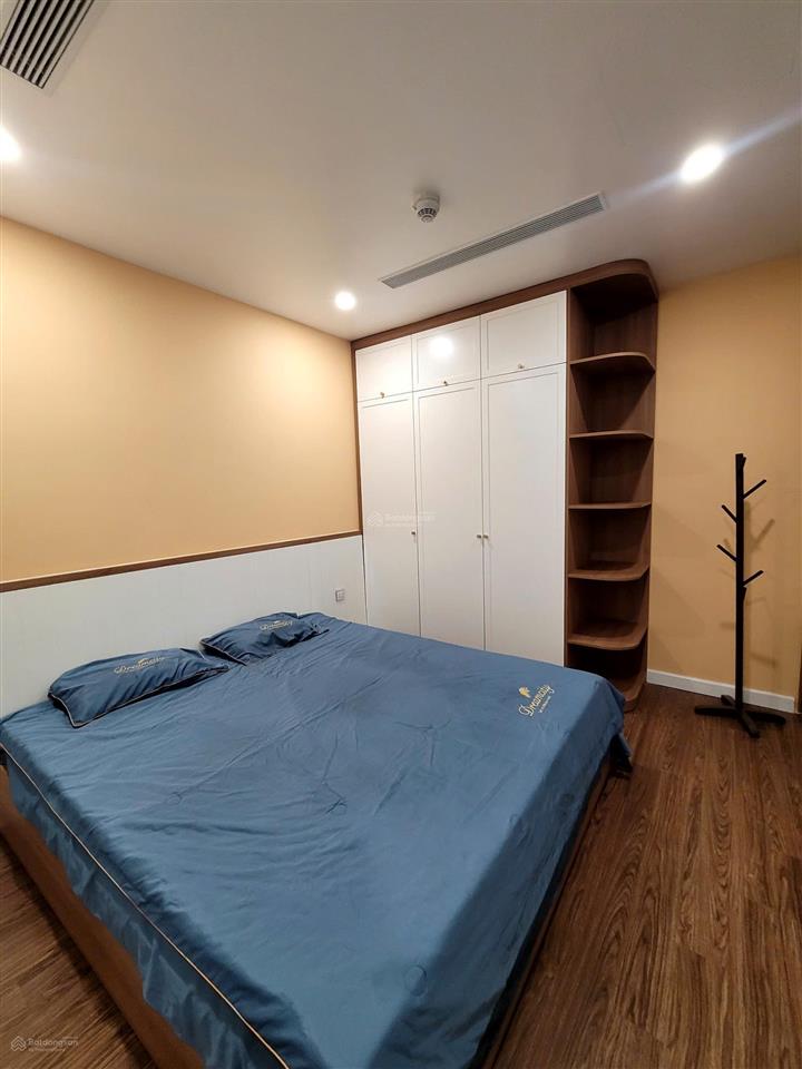 Cho thuê căn hộ 2pn, 80m2 sunshine city, giá 17,5 triệu/tháng