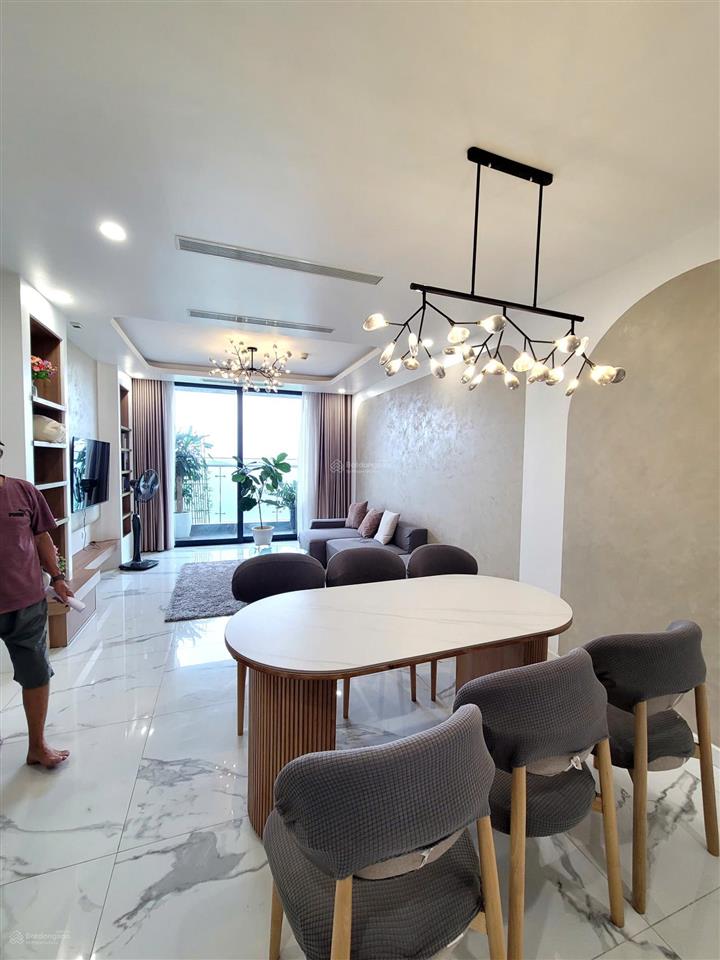 Cho thuê căn hộ 2pn, 80m2 sunshine city, giá 17,5 triệu/tháng