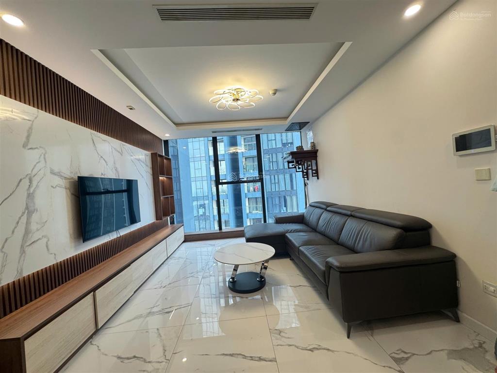 Nhà sẵn đón khách vào ở luôn với mức giá 24 triệu / tháng