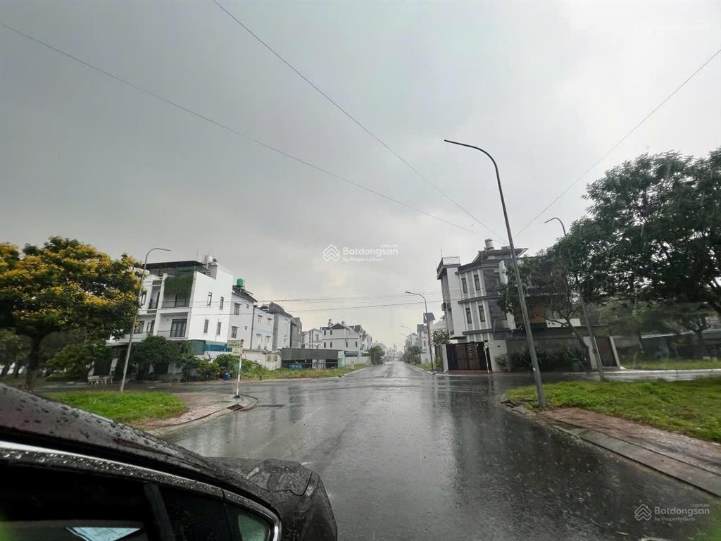 Bán gấp lô đất trong kđt 5 sao  long an, 106m2 giá chính chủ 4 tỷ, vị trí đẹp, lô góc cực hiếm