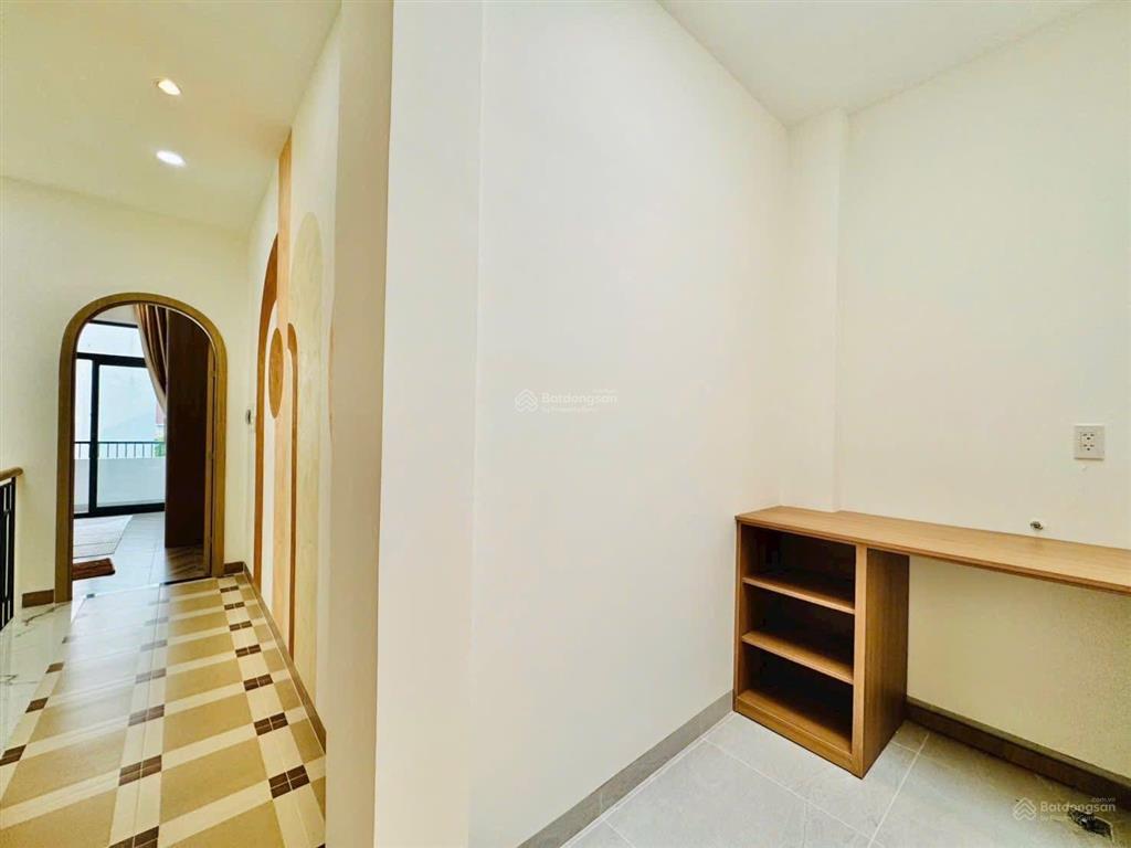 Bán nhà chính chủ 1 trệt 1 lầu đường nguyễn xí  bình thạnh sát bến xe miền đông dt 51m2, sổ sẵn