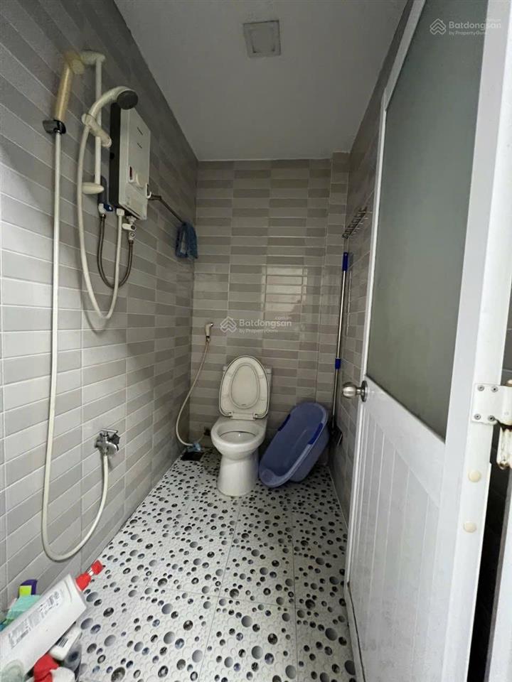 Nhà hẻm ô tô thông giá cực tốt phú thọ hoà sát tân bình56 m2 vuông vức chỉ 6 tỷ nhẹ!