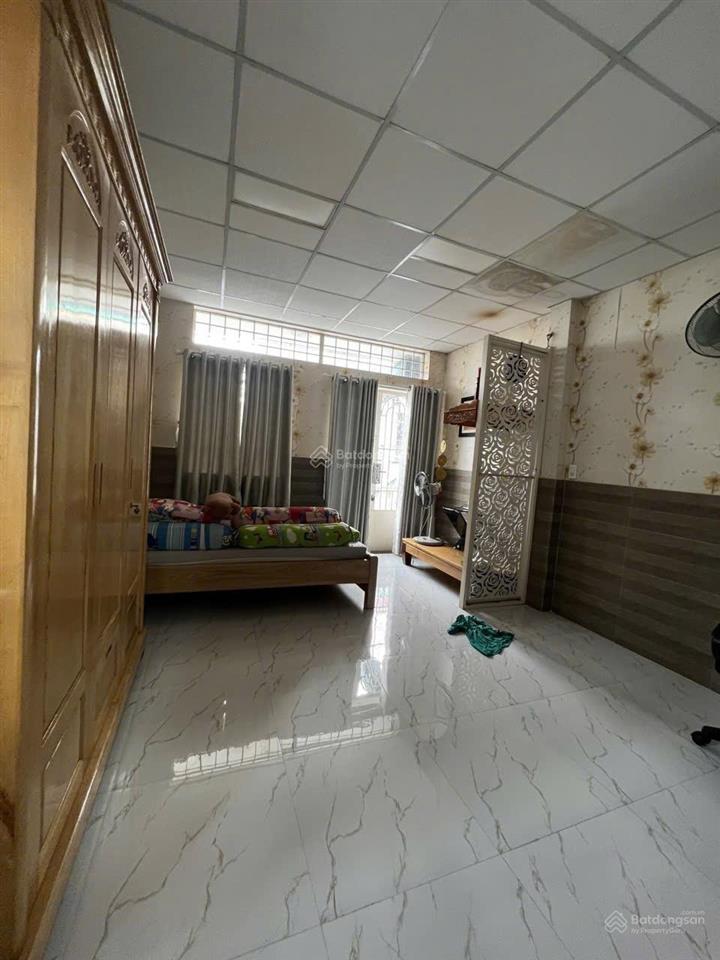 Nhà hẻm ô tô thông giá cực tốt phú thọ hoà sát tân bình56 m2 vuông vức chỉ 6 tỷ nhẹ!