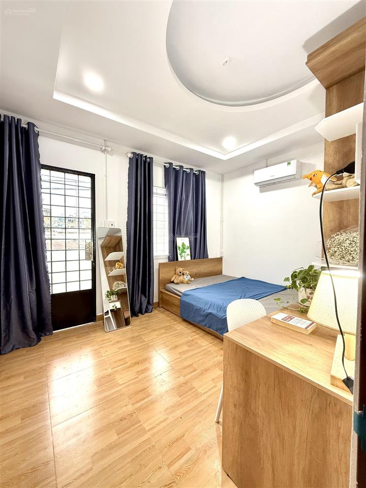 2 phòng ngủ đẹp, ban công trung tâm bàu cát, tân bình dh văn hiến quận 3,10,11 sát bên ở 4 bạn!