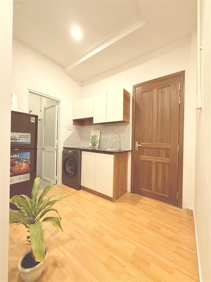 2 phòng ngủ đẹp, ban công trung tâm bàu cát, tân bình dh văn hiến quận 3,10,11 sát bên ở 4 bạn!