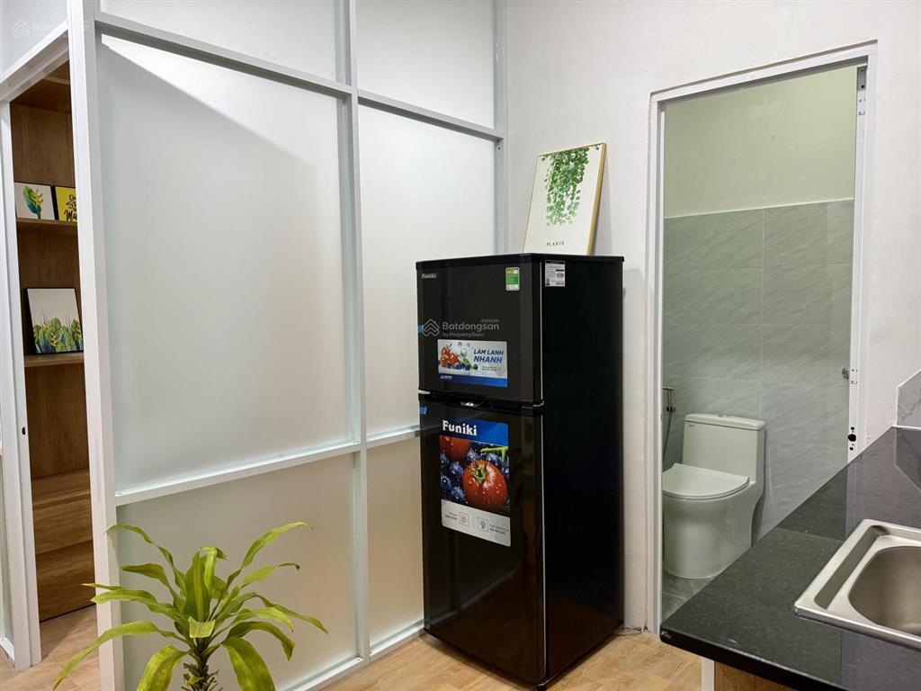 2 phòng ngủ đẹp, ban công trung tâm bàu cát, tân bình dh văn hiến quận 3,10,11 sát bên ở 4 bạn!
