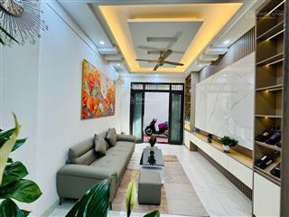 Nhà đẹp tam trinh 5 tầng .sổ đỏ chính chủ 35 m .