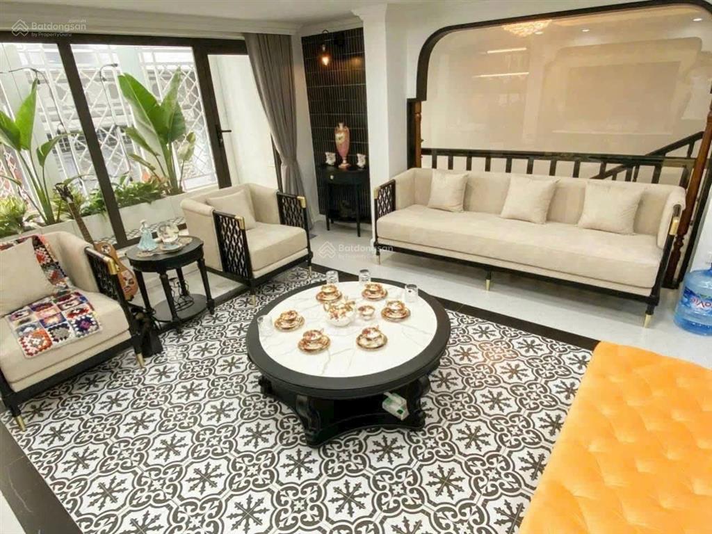 Bán nhà mặt phố đường trần hưng đạo, 350m2, 4 tầng, mt 10m, 1 sổ 1 chủ hiếm nhất phố tây