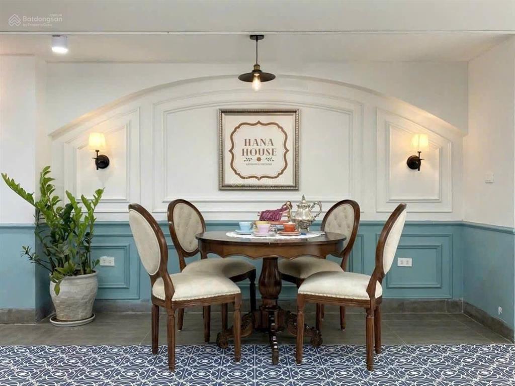 Bán nhà mặt phố đường trần hưng đạo, 350m2, 4 tầng, mt 10m, 1 sổ 1 chủ hiếm nhất phố tây