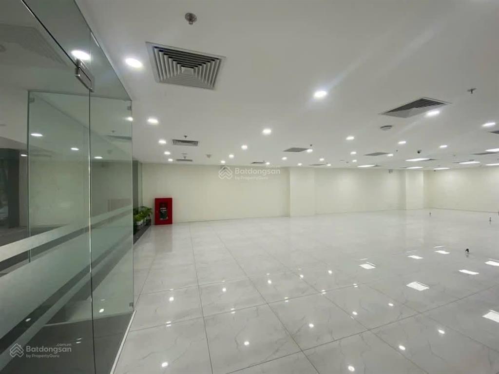 Bán nhà mặt phố đường trần hưng đạo, 350m2, 4 tầng, mt 10m, 1 sổ 1 chủ hiếm nhất phố tây