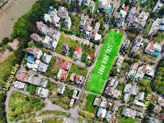 Khuôn đất biệt thự siêu hiếm tại kdc thế kỉ 21, dt 236.6m2 (11m x 21.5m) giá 175 tr/m2