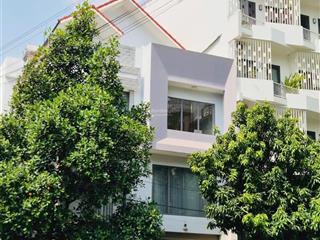 Bán đất tặng nhà 4 lầu đã hoàn công, dự án huy hoàng, dt 160m2 (8x20) giá 265 tr/m2 tl