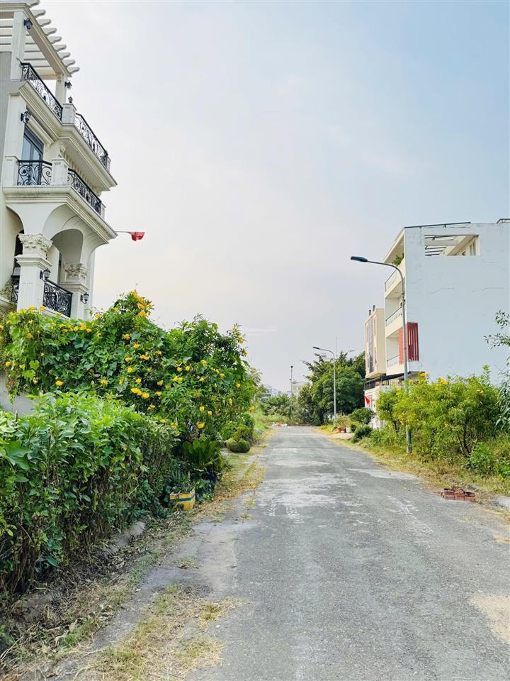 Bán nền biệt thự giá tốt tại kdc phú nhuận 1,2 thạnh mỹ lợi, dt 129.5m2 (7x18.5) giá 20.5 tỷ