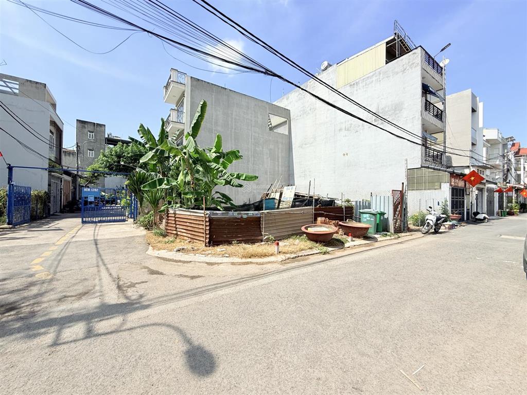 Bán lô góc 2mt đường siêu đẹp, hẻm 12 đường 339, dt 87.2m2 (6x15) giá 7.9 tỷ, đã có sổ