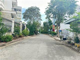 Chính chủ cần bán nền đất kdc kiến á 110m2 (5x22) đường rộng 12m, đối diện the glabol, giá 10.3 ty