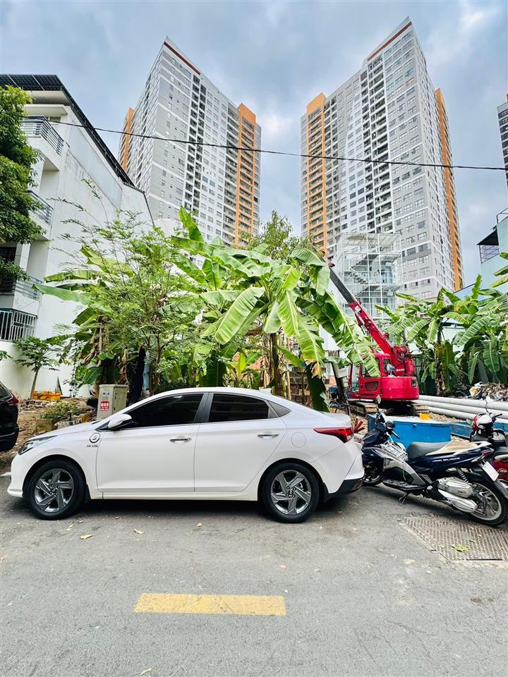 Hàng siêu hiếm 1 lô duy nhất ở đường số 52, kdc văn minh, dt 104.4m2 (5.8x18) giá bán210 tr/m2
