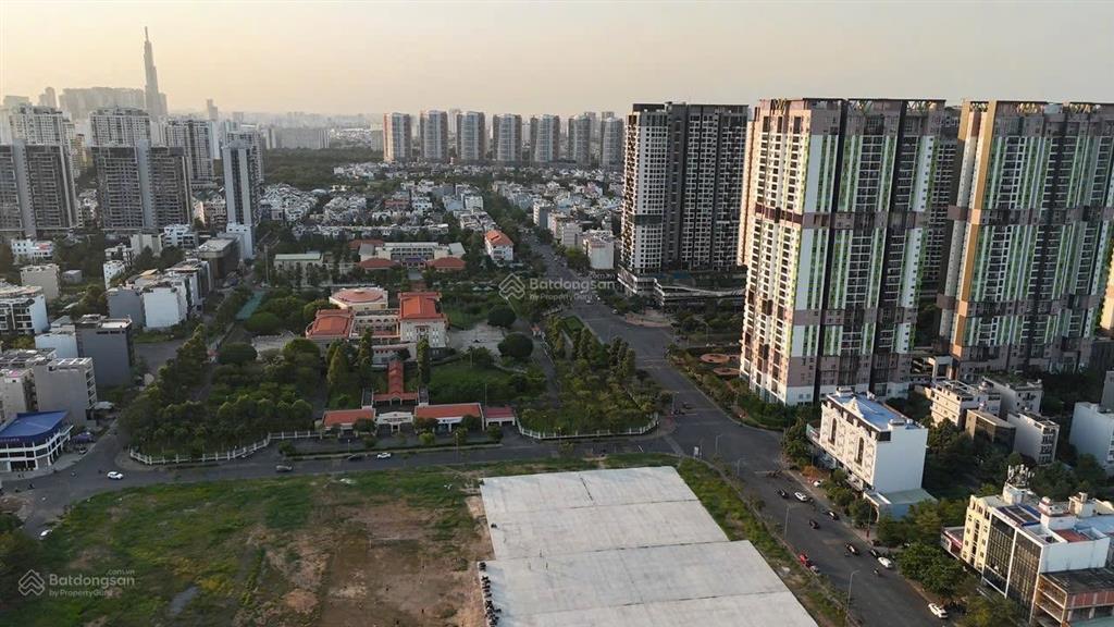 Bán lô dãy g dự án huy hoàng mặt sau trương văn bang, giá chỉ 285 tr/m2, xây dựng cao tầng, sổ hông