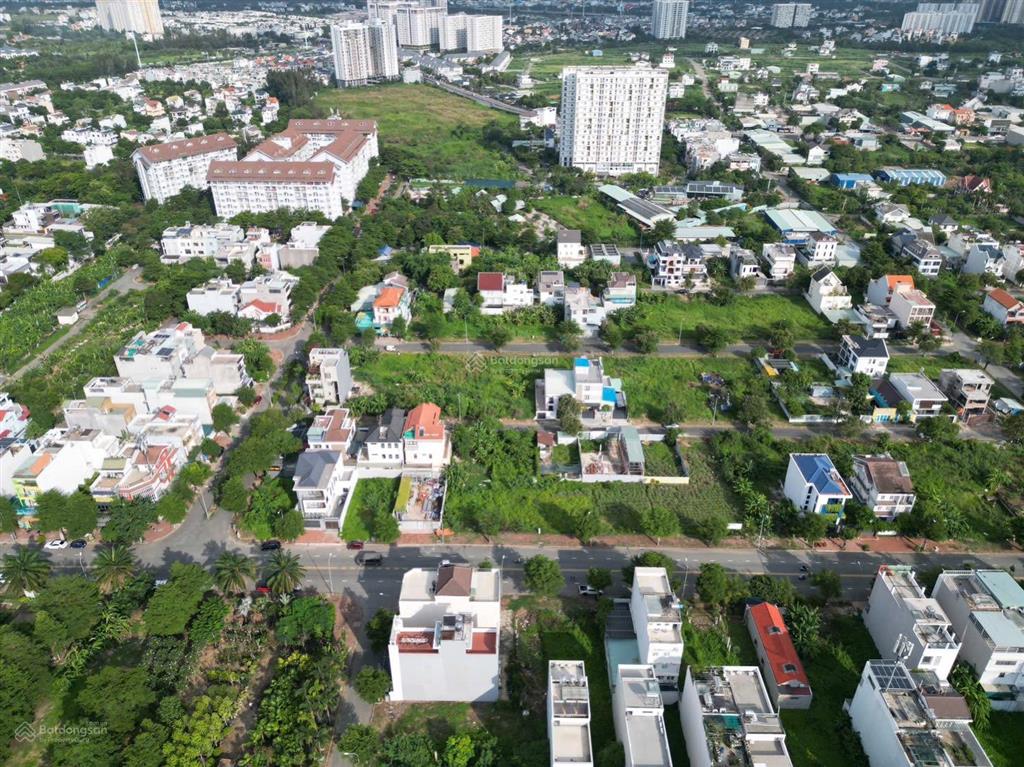 Hàng thơm, giá tốt, đối diện công viên, bán nền biệt thự kdc nam long dt 200m2 giá chỉ 77 tr/m2