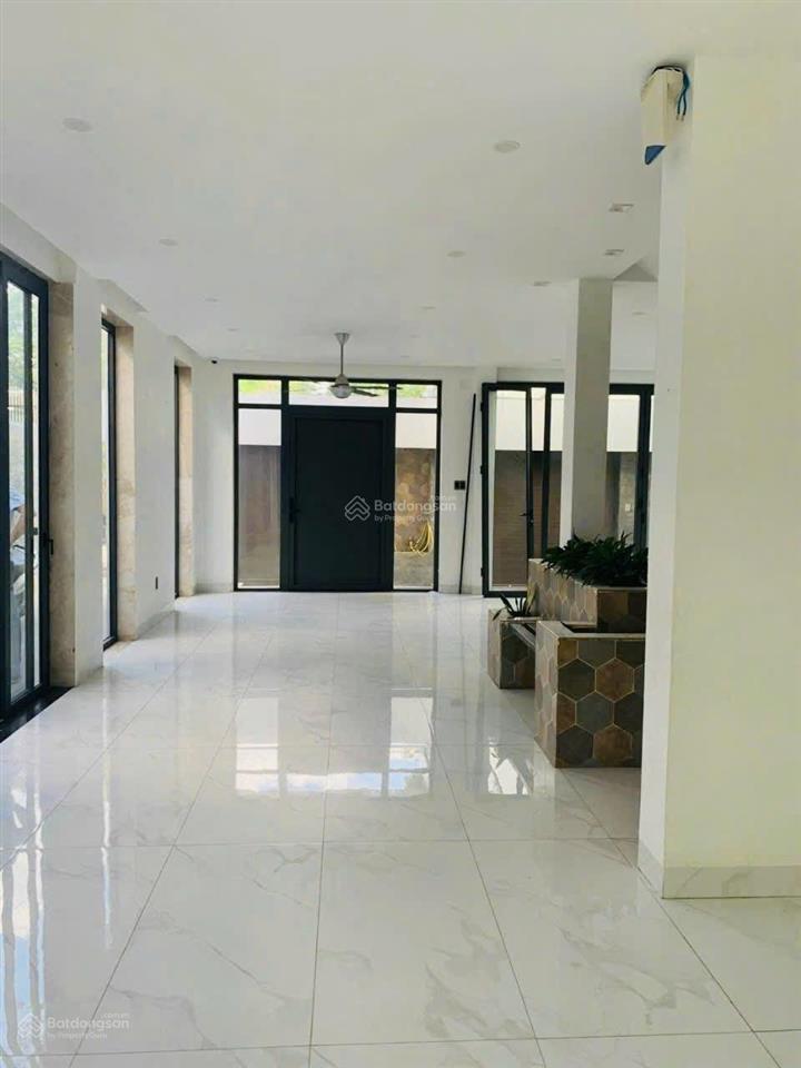 Bán nhà kdc hưng phú 1, dt 177.6m2 (9.6x18.5) xd 1 trệt, 2 lầu, sổ hồng, giá cực tốt chỉ 19 tỷ